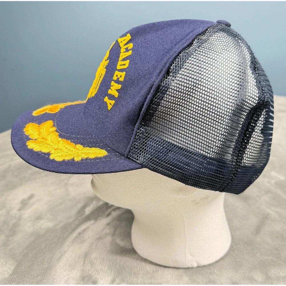 Vintage US Naval Academy Snapback Trucker Hat Navy Blue Mesh Crest Logo
